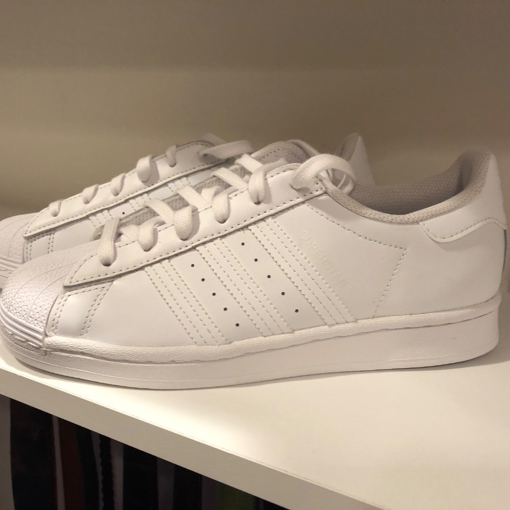 ADIDAS SUPERSTAR LADIES SNEAKER SIZE 7 NEW WITHOUT TAGS - Picture 5 of 5
